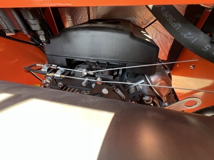 2025-tpm-t460-mini-compact-track-loader-image-18