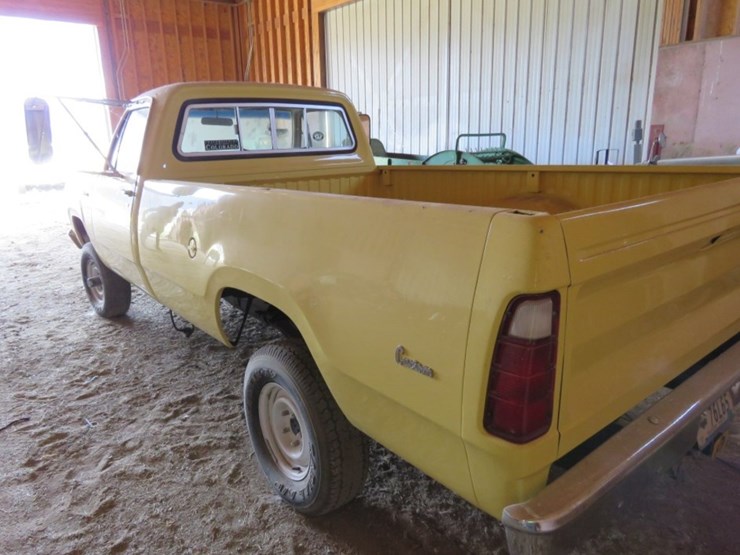 1974-dodge-w100-custom-½-ton-4x4-pickup-image-7