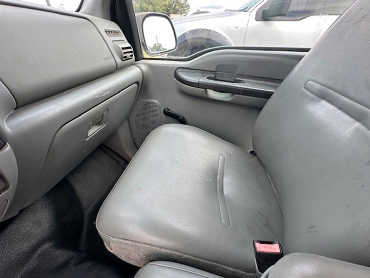 2005-ford-f250-image-31