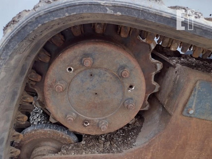 2007-bobcat-t300-image-29
