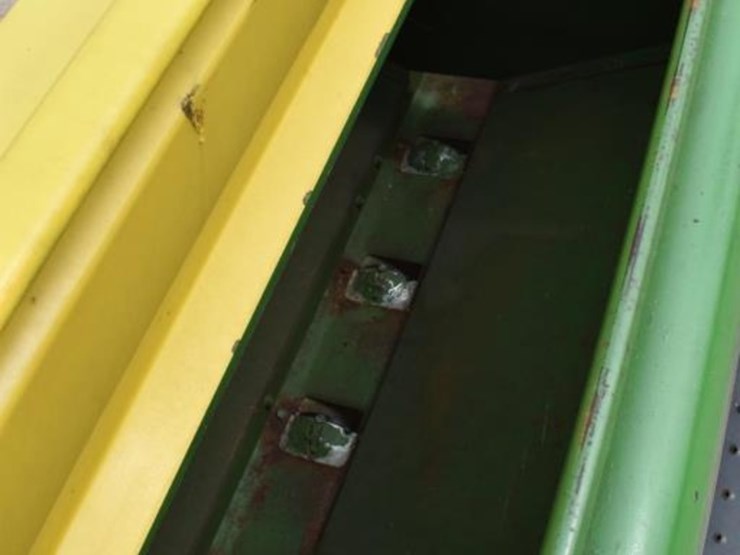 john-deere-8300-image-7