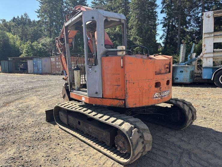 hitachi-ex60urg-image-2