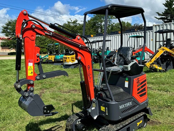 cfg-industrial-mx15rx-mini-excavator-image-9