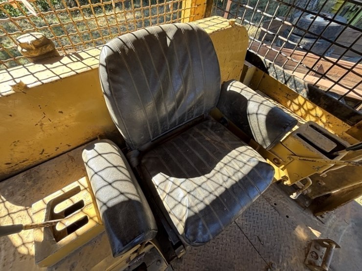 1974-caterpillar-d7f-image-31