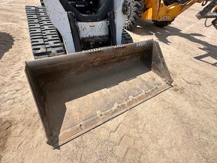 2016-bobcat-t740-image-20