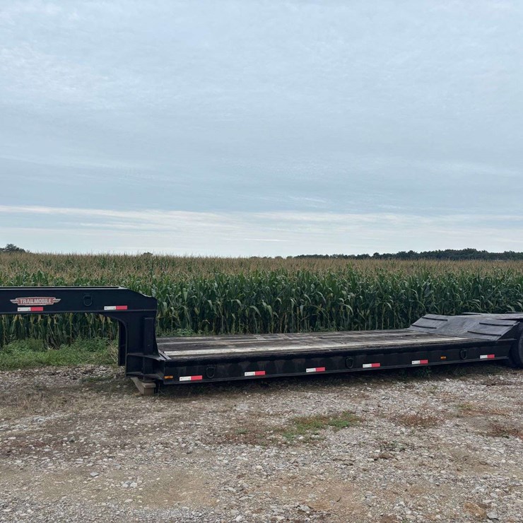 1973 Trailmobile 38’ Lowboy, 18’ well with ramps