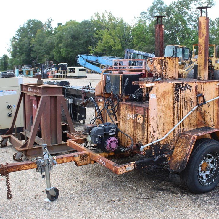 #3478 • LEEBOY 4250 TAR POT TRAILER