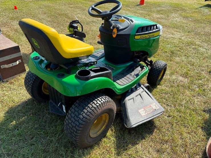 john-deere-e110-image-3