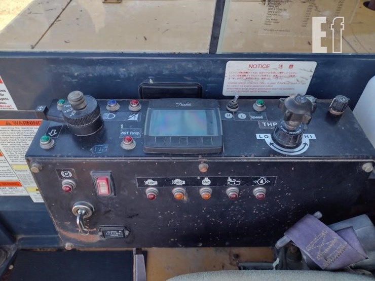 2014-morooka-mst800vd-image-7