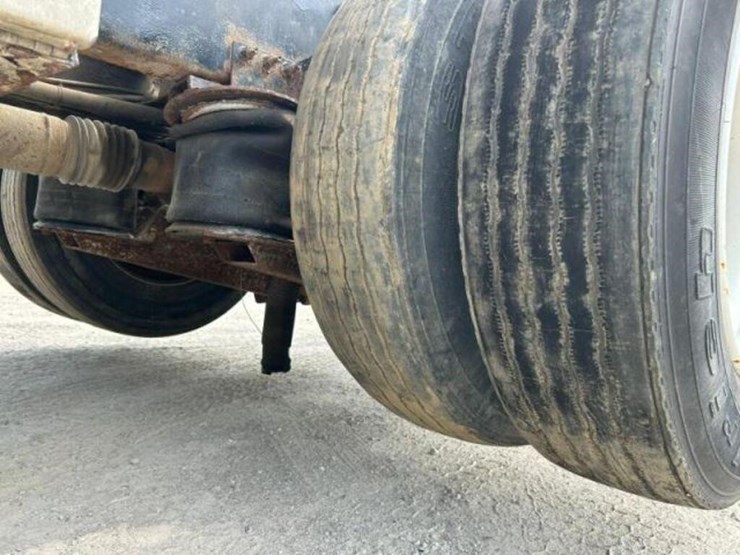 2005-volvo-tri/a-dump-truck-4v5k99gh55n391882-image-69
