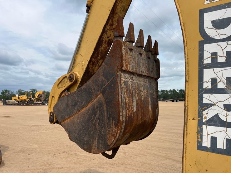2002-deere-310g-image-28