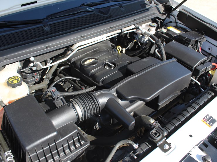 2022-chevrolet-colorado-image-12