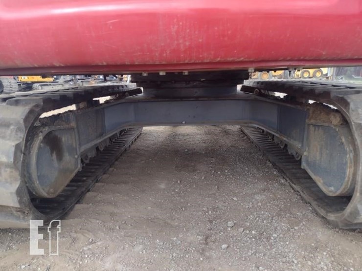 2022-takeuchi-tb290-image-45