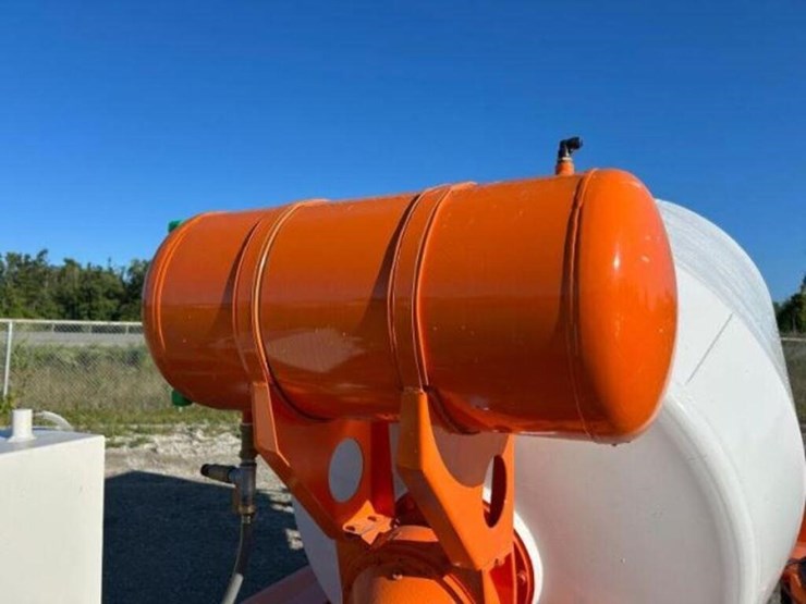 2024-2-cubic-meter-tow-behind-tri/a-concrete-mixer-image-19