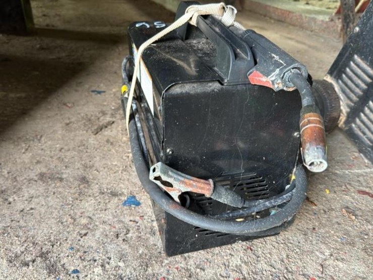 #107-•-battery-charger-and-welder-image-4