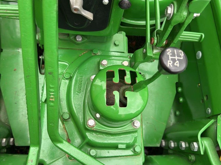 john-deere-420c-image-19