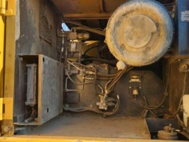 2010-john-deere-2010-image-34