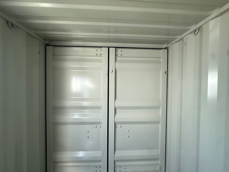 #1306-•-10ft-container-image-15