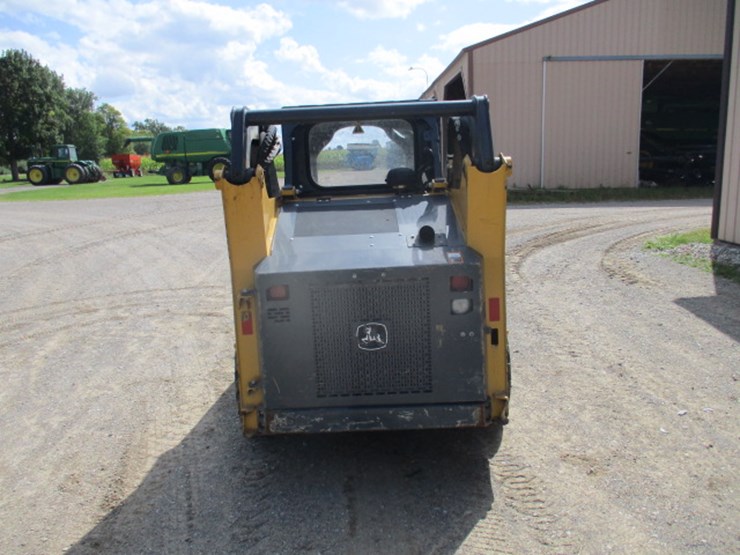 deere-318g-image-9