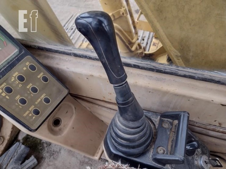 caterpillar-312-image-9