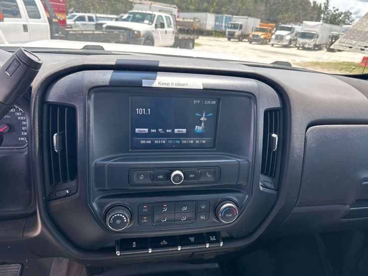 2018-chevrolet-silverado-3500hd-image-15