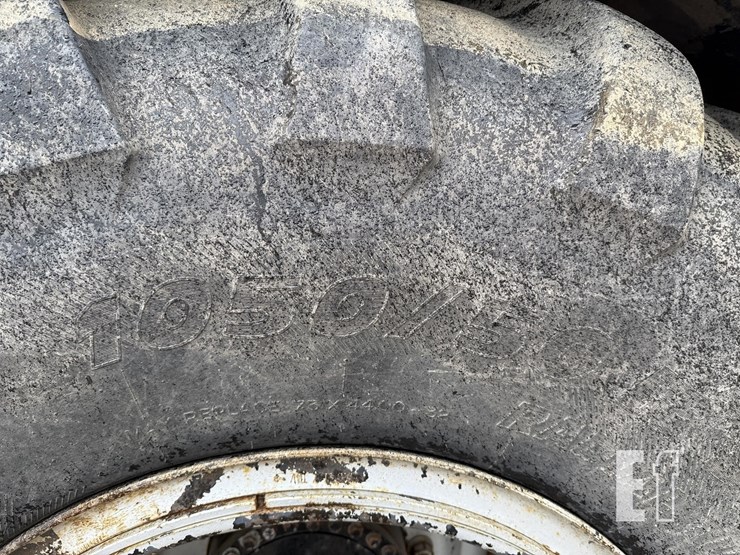 2010-case-ih-titan-3520-image-57