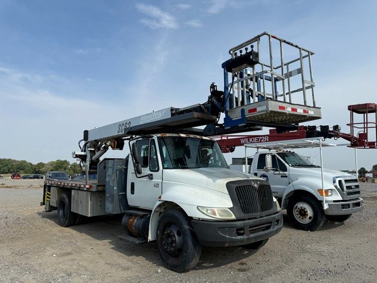2005-international-durastar-4300-image-3