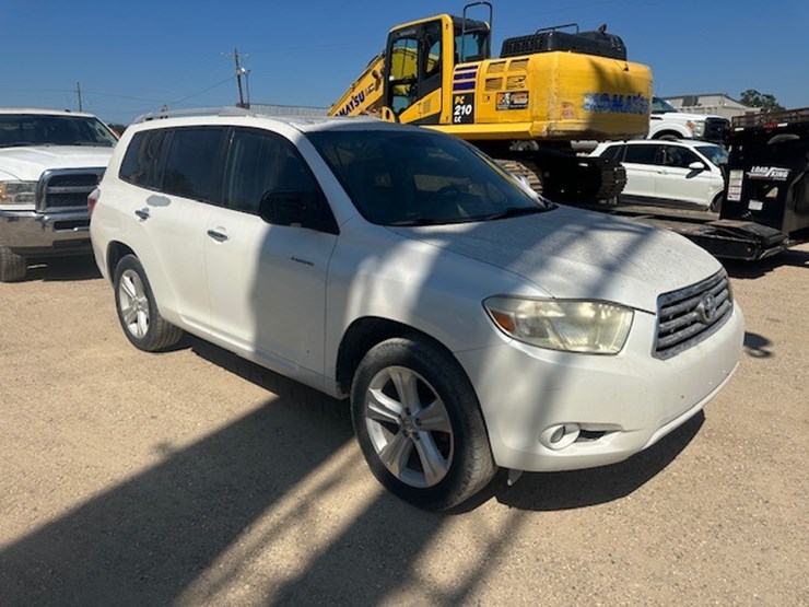 2010-toyota-highlander-image-2