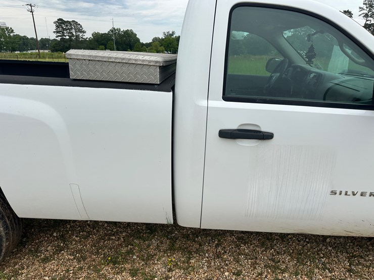 2013-chevrolet-silverado-image-22