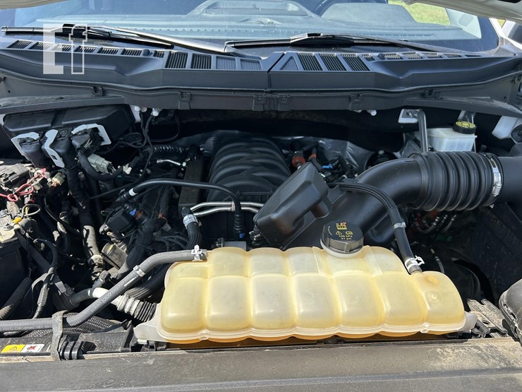 2021-ford-f150-image-17