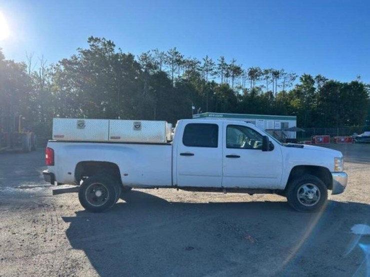 2008-chevrolet-silverado-3500hd-image-3