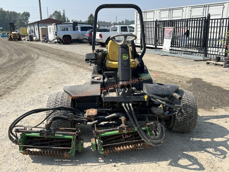 john-deere-3235c-image-8