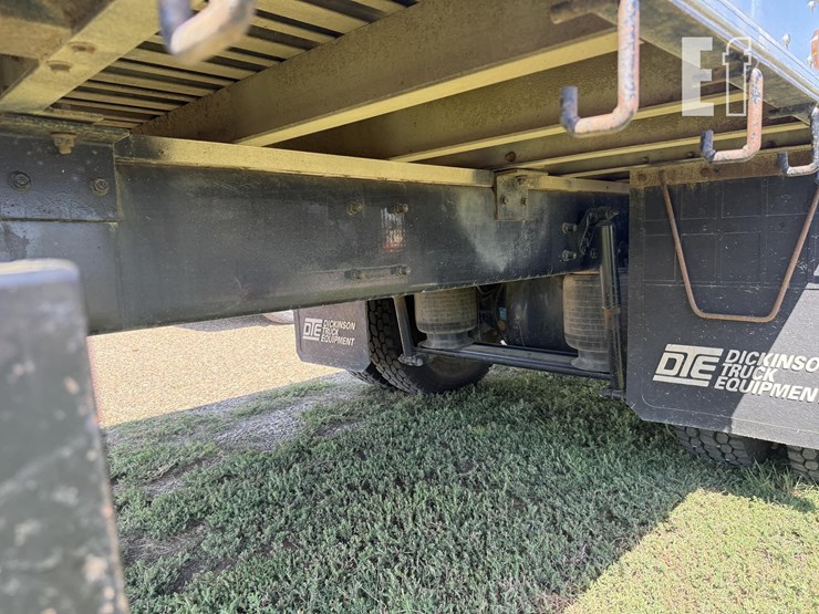 2005-kenworth-t300-image-50