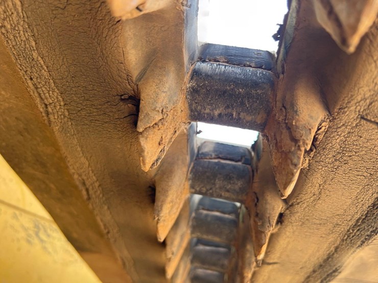 2012-caterpillar-299d-xhp-image-16