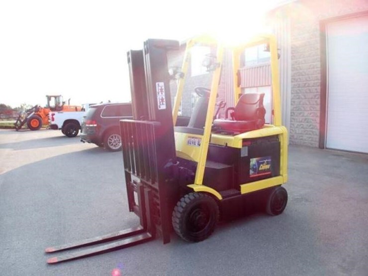 2023-hyster-e45z-image-4