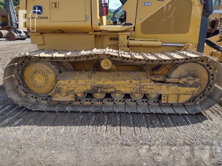 2004-deere-650h-image-28