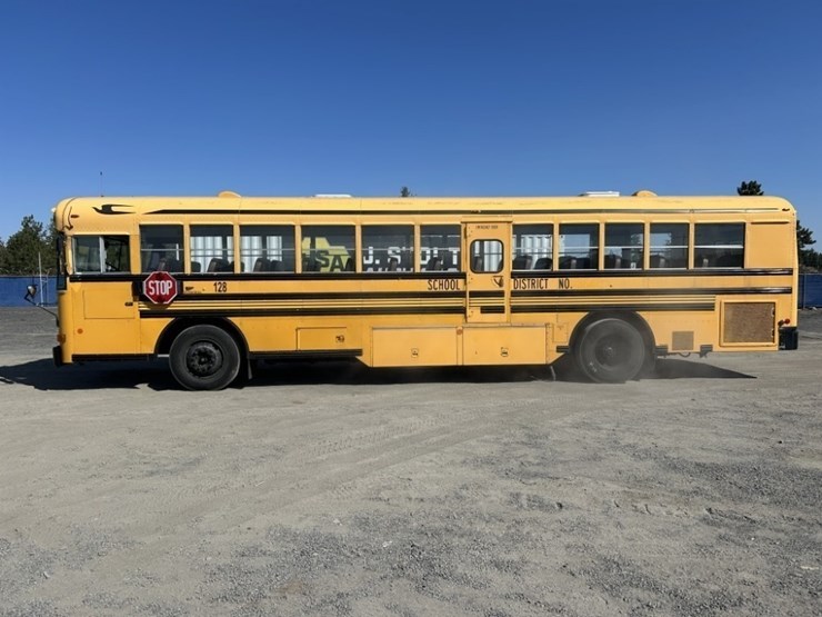 2004-blue-bird-school-bus-image-2