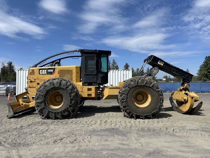 2019-caterpillar-555d-image-2