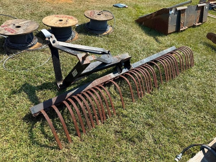 8'-root-rake-(several-tines-missing)-image-2