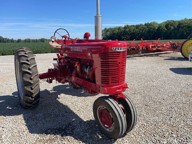1950-ih-farmall-m-image-39