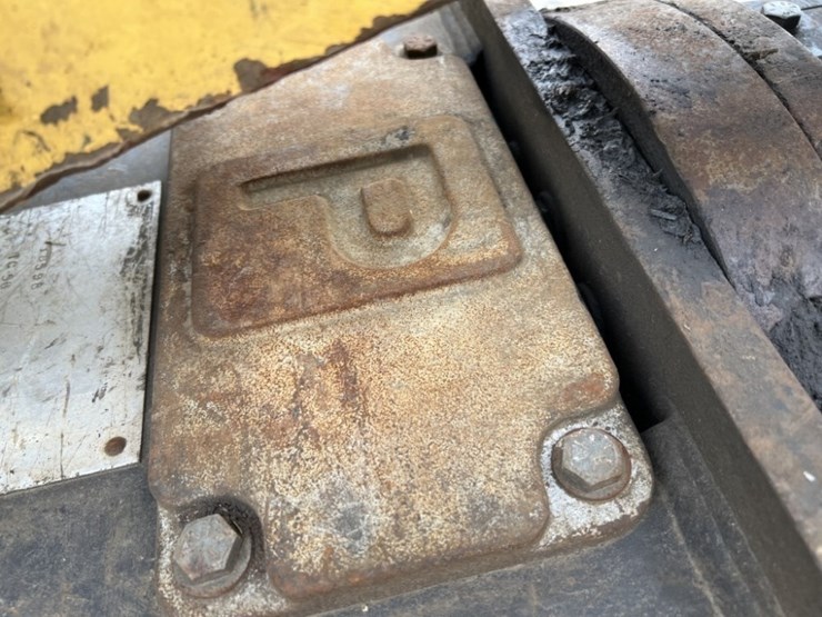 komatsu-pc240ll-image-13