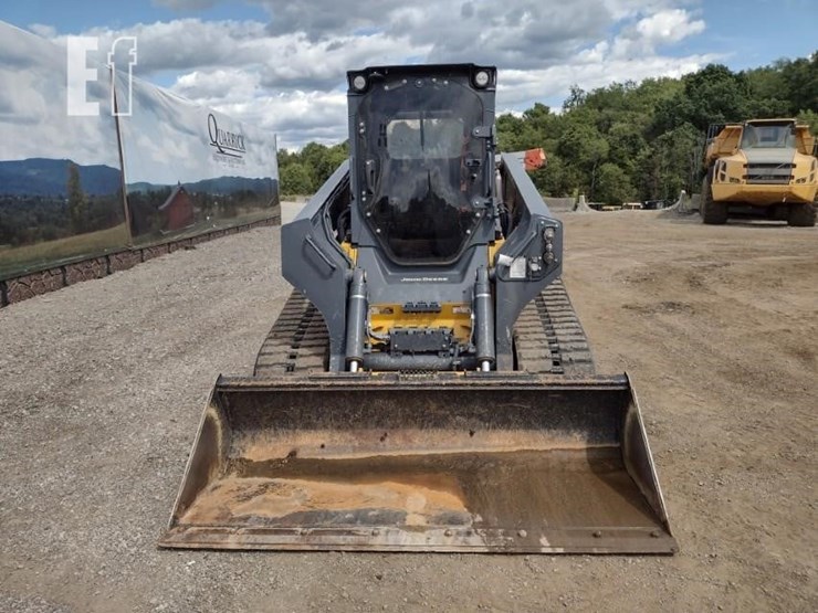 2023-deere-331g-image-2