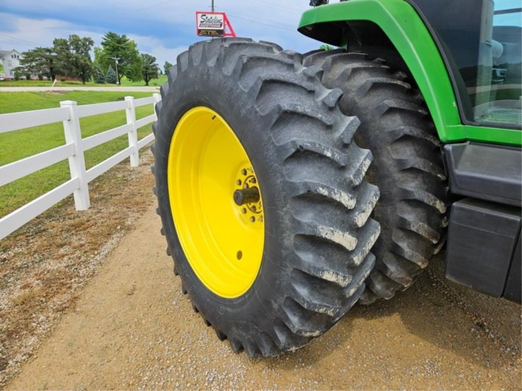 john-deere-8200-image-41