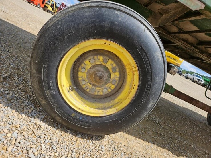 john-deere-125-image-19