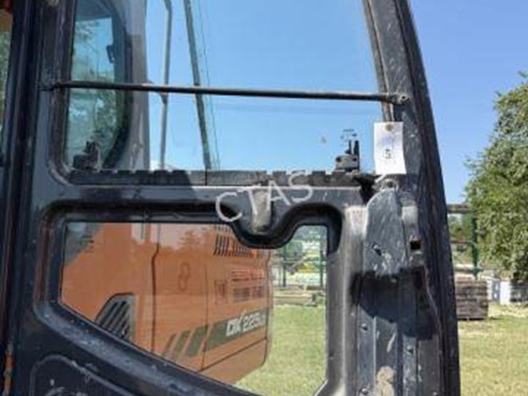 doosan-dx225-lc-3-image-24