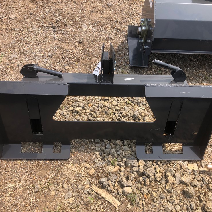 #44 • SKID STEER / 3 PT HITCH ADAPTER PLATE