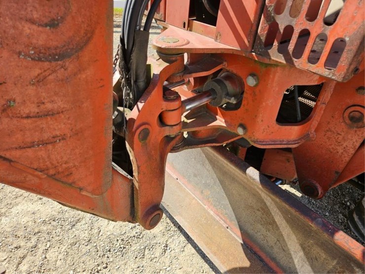 ditch-witch-5110-image-11