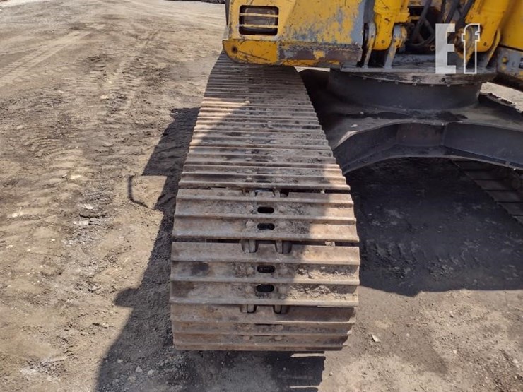 1992-deere-490e-image-32