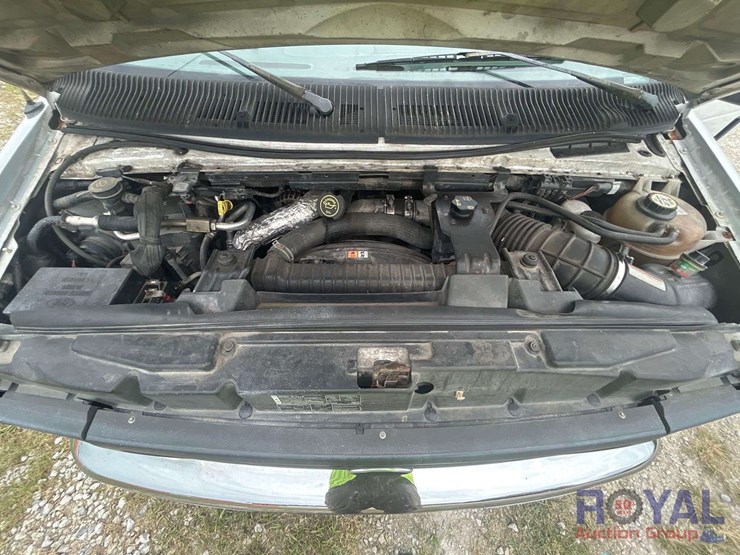 2005-ford-cargo-image-7