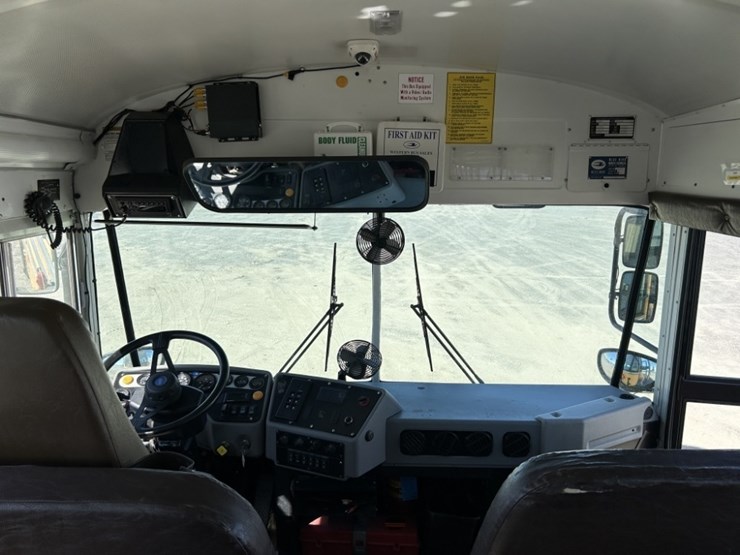 2004-blue-bird-school-bus-image-22